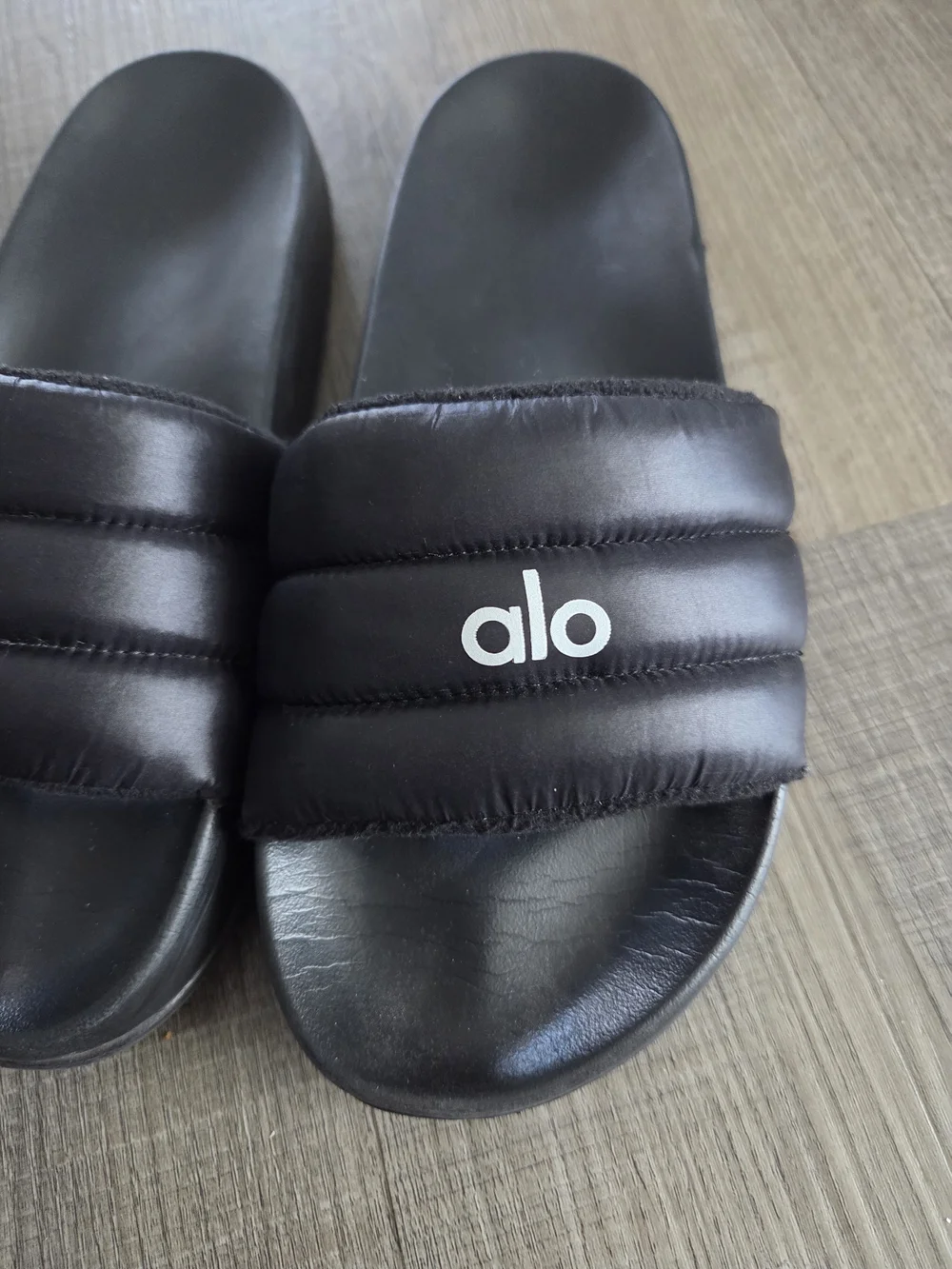 ALO Yoga Kids Black Padded Slide Sandals